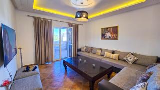 LovelyStay in Lacassilla - Chic & Spacious - 6