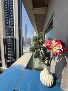 Burj Khalifa view - 2 BR apartment in Downtown - 4