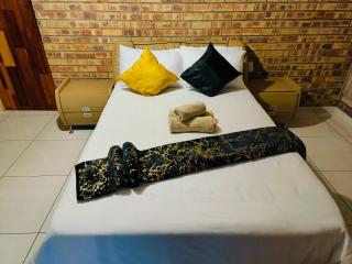 14 Mirage crescent - 2