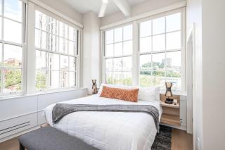 The 333 Suites 303 - Suite for 4 - 7