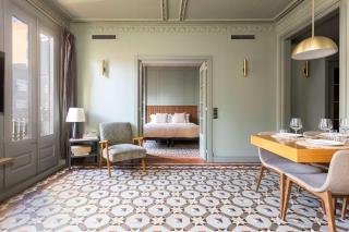 Unique Rentals - Luxurious Oasis - Barcelona - 3