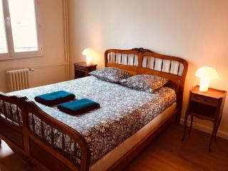 b- meuble cosy centre ville- 4 pers - ascenseur - 8