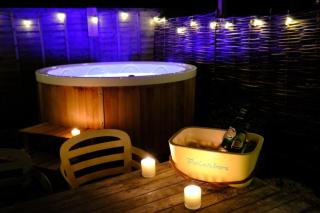 3 Bed in Wotton-under-Edge oc-l33488 - 0