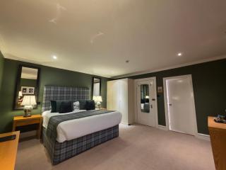 Craigatin House & Courtyard - 4