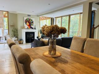 Villa Nature & Douets - aux portes du Mans - 5 chambres climatisées - piscine à débordement et terrain arboré d'1 hectare - 4