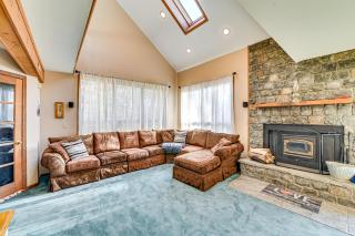 Near Hiking and Skiing Hunter Mountain Getaway! - 6