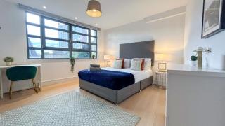 Modern 3-Bedroom flat in St Johns Wood near Marylebone & Regents Park with Balcony - 1