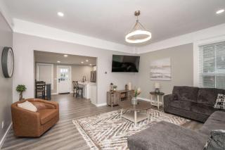 The Gathering House - Home for 6 - 2