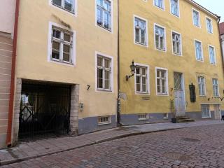 Cozy loft in the heart of Old Town - 2