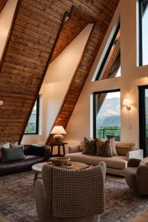 Family 5BR Cabin Near Downtown Gatlinburg With Games Hot Tub - 4