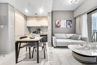 Stylish & Elegant Stay Prime Business Bay Spot - 5