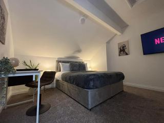 Shrubberies Suite - Derby - 0