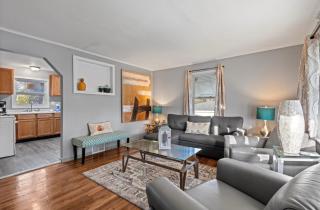 Serenity Home Free Parking & Wine - 4