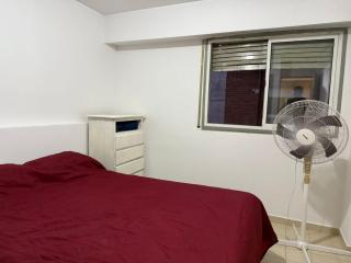 Depto sencillo a la vuelta del patio olmos cerca de todo - 3