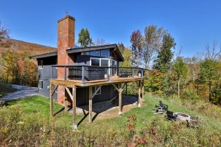 RoundTop Chalet - Hot Tub, Fire Pit & Mountain Views near Killington & Okemo - 1