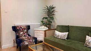 Charming Holyport Hideaway: 1BD Farmhouse - 2