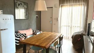 Grazioso bilocale di design - 8