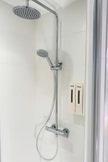 L étoile du Vieux Lyon Climatisé Netflix - 4