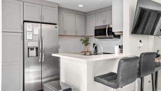 Central Raleigh 2BR - Walk to Shops & Dining - 9