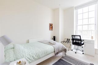 1-Bedroom Apartment Overlooking Clapham Common - 9