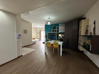 Walk to Waterfront - Family Spacious - Fast WiFi - 4