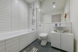 Spacious 1Bed Apartment in Liverpool Perfect for Work Stays - 1