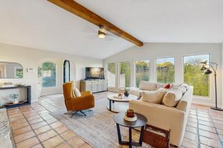 Peaceful Retreat on Quiet Cove on Lake Travis - 7