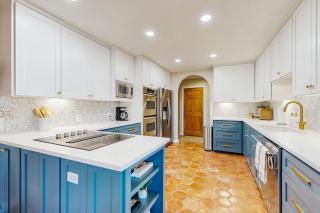 Peaceful Retreat on Quiet Cove on Lake Travis - 3