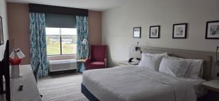 Hilton Garden Inn Hutchinson - 2