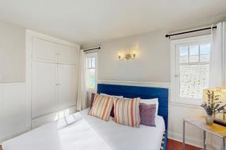 The Jul on State - 2