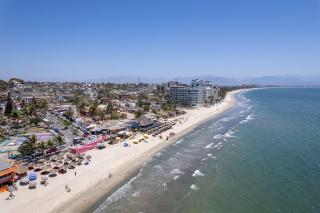 Luxury 3BD Maritima Golf Condo in Nuevo Nayarit - 2