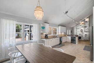 The Beachy House - 5