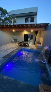 Casa de alto padrão próxima à Praia do Rosa - 0