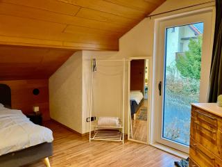 Ü Villa 180qm 3 Bäder 3 Küchen 3 Etagen viel Platz 7 Zimmer Grillmöglichkeit - 7
