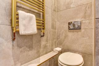 Modern One Bedroom Near the Sea - 26Marine Sq - 9