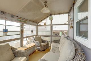 Walk to Public Beach Bayfront Jersey Home with View - 8