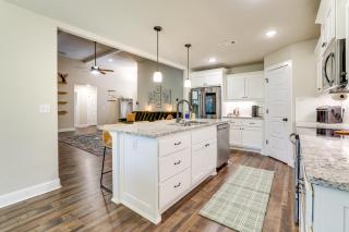 Riders Retreat! Modern Home By Bella Vista Trails - 1