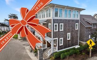 Head in the Clouds by Seabrook Hospitality - 0