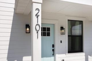 Free parking, Free WiFi 2 bed home - 7