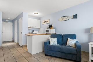 Beach Front Ocean View Condo - Top Of The Gulf 615 - 7