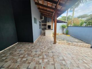Casa na Praia de Itapoá com 2 Quartos Diária - 4