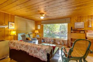 Cozy Rivershire Retreat Cabin Near Traverse City - 7