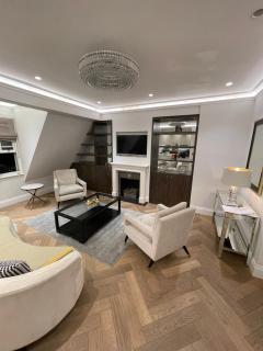 Pont Street Apartment by CMG - 2