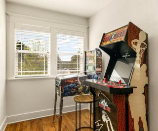 Ponderosa Escape Stunning Location Incredible Game Room Urban Trail System AC EV-charger - Flagstaff - 3