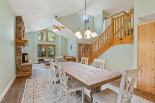 Bluebird Song Prime Flagstaff Location Outdoor Retreat with Fenced Yard and Firepit - Flagstaff - 4