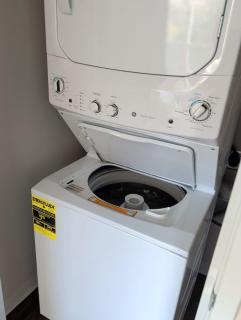 4 mi to Jack Thrice Stadium + hot tub - 6