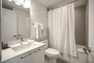 Corporate Stays Brightstone 1 Bedroom DEN - 1