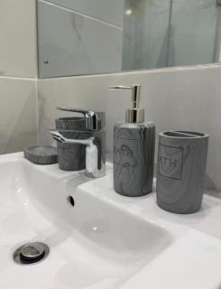 Afya's luxury home Embassy Gardens - 9