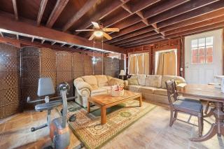 Private Spacious Full Bed Studio - 1