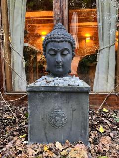 Walk trails, chateau, shop,spa, pellet stove cozy - 4